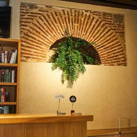 Maria Pacheco Boutique