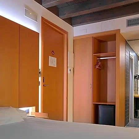 Maria Pacheco Boutique 4*
