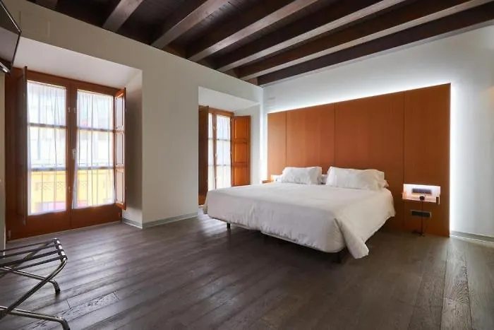 Maria Pacheco Boutique