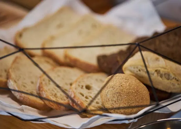 Maria Pacheco Boutique Hotel 4*